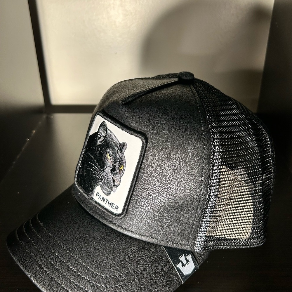GOORIN BROS trucker hat leather Black Panther Patch Cap - Picture 2 of 4
